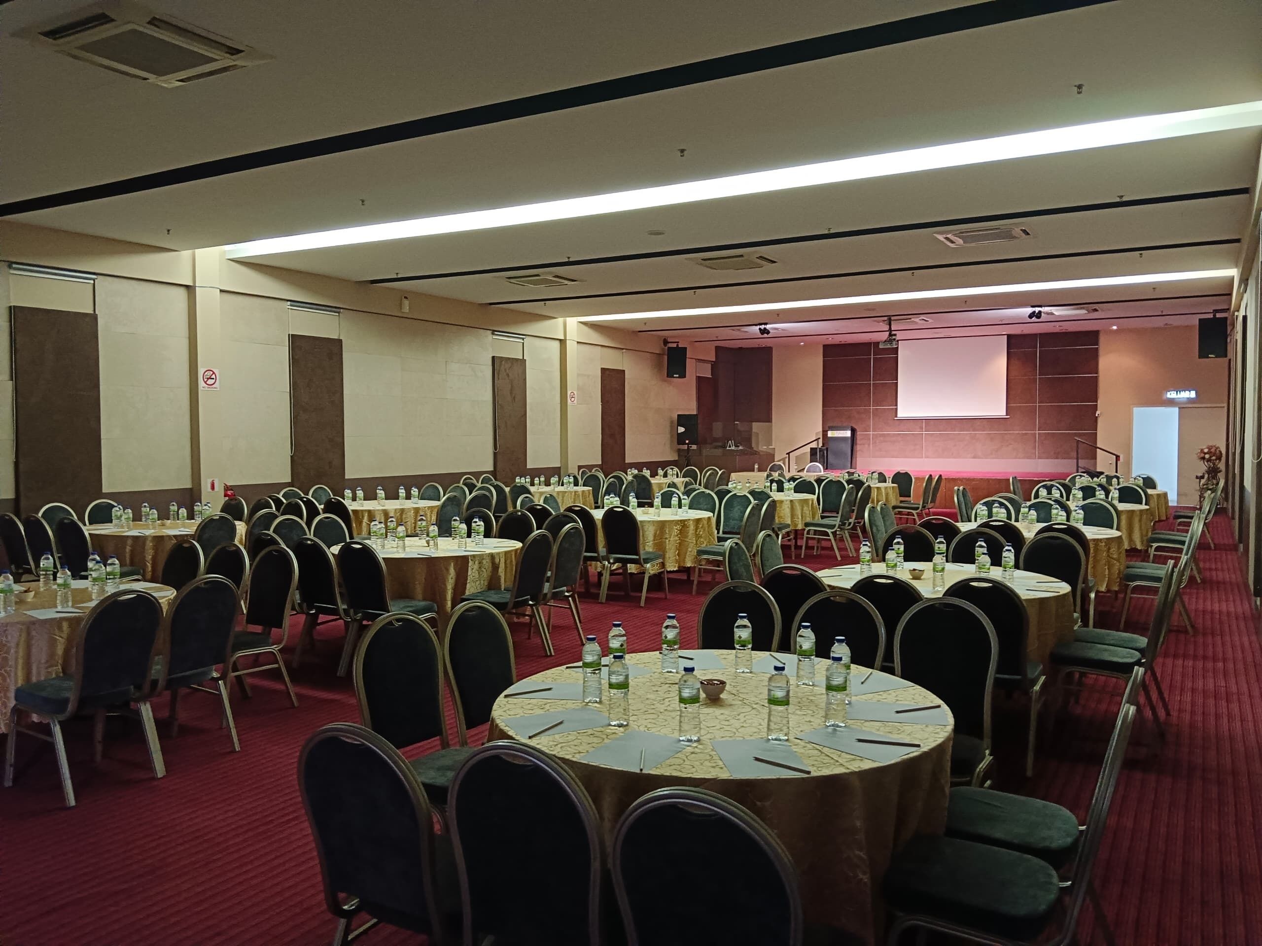 Meeting facility
