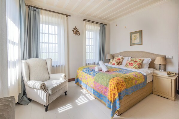 Mansion, Vineyard View