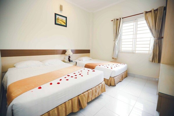 In-room safe, blackout curtains, free WiFi, wheelchair access