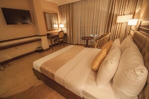 Minibar, individually furnished, desk, laptop workspace - Central Hotel and Residences (Ho Chi Minh City)