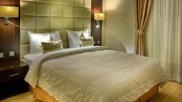 Standard Queen Room | Minibar, brankas, meja kerja, dan setrika/meja setrika