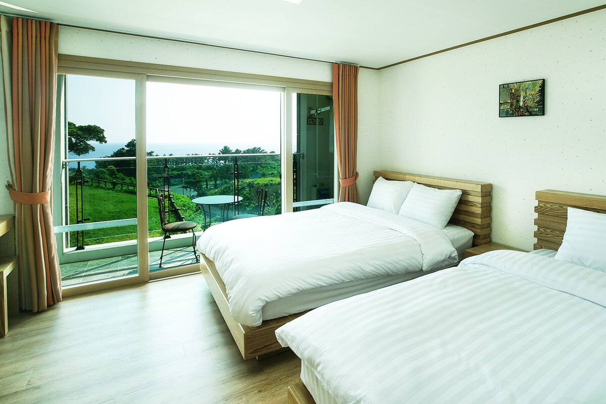 Kamar Twin Deluks, dapur | Wi-Fi gratis
