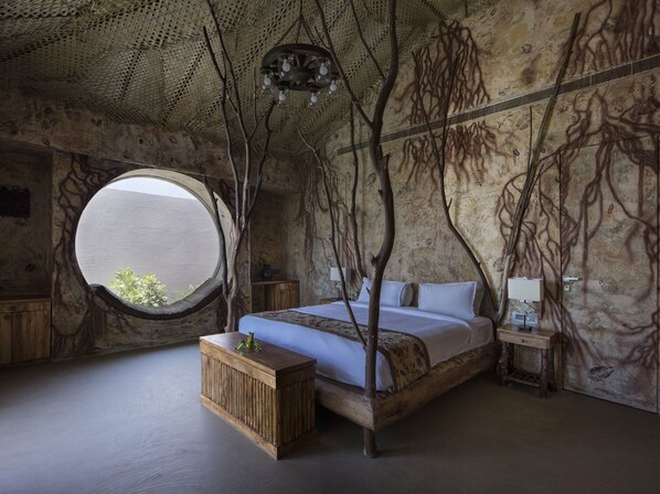 Coffres-forts dans les chambres, bureau, fer et planche à repasser