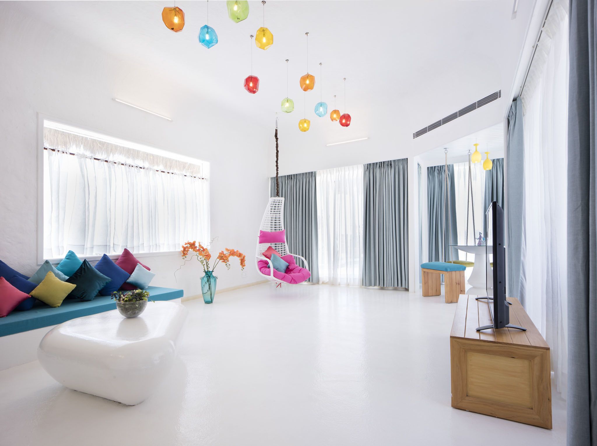 32-inch flat-screen TV with satellite channels, TV