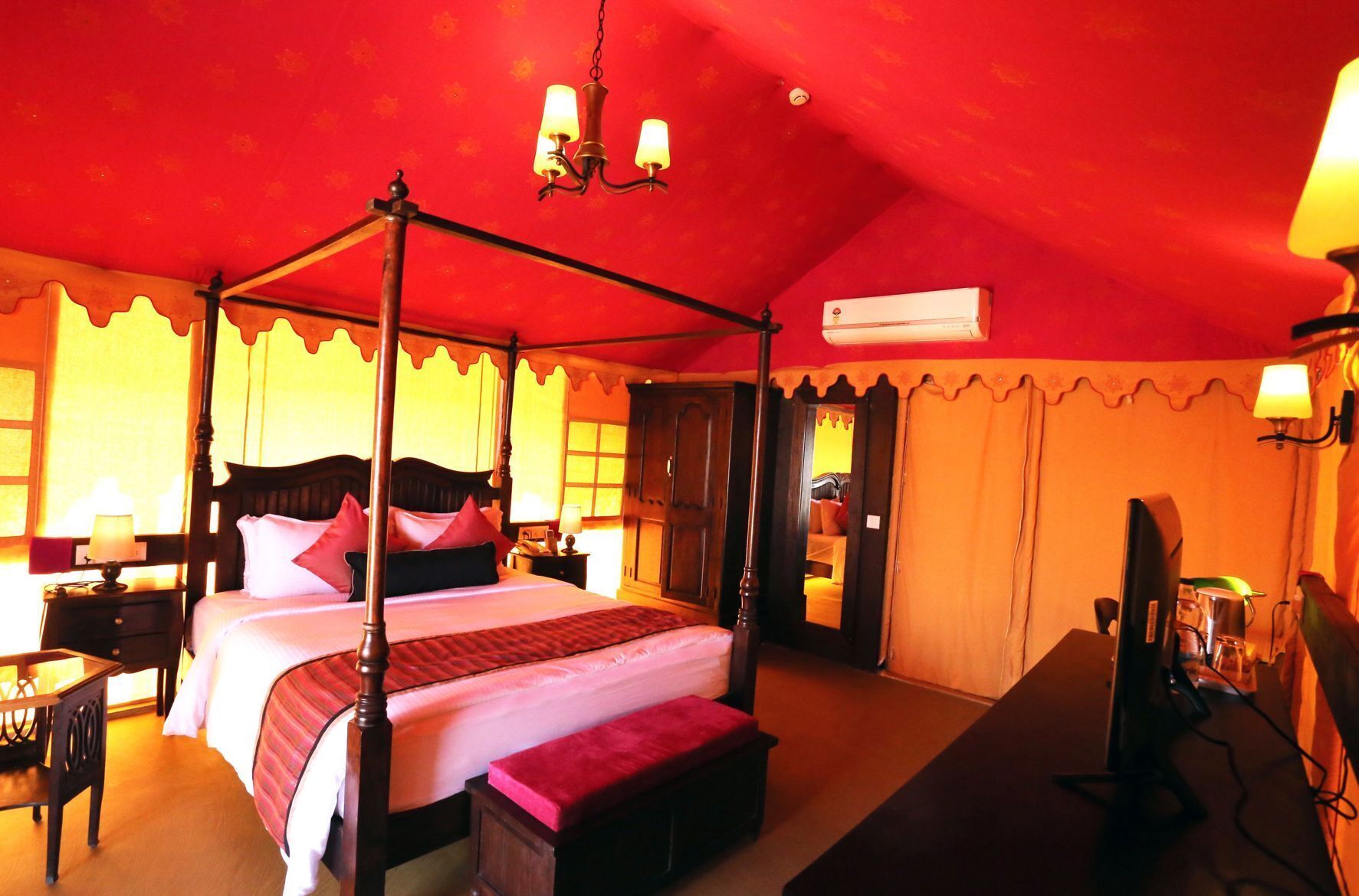 In-room safe, desk, iron/ironing board, free WiFi