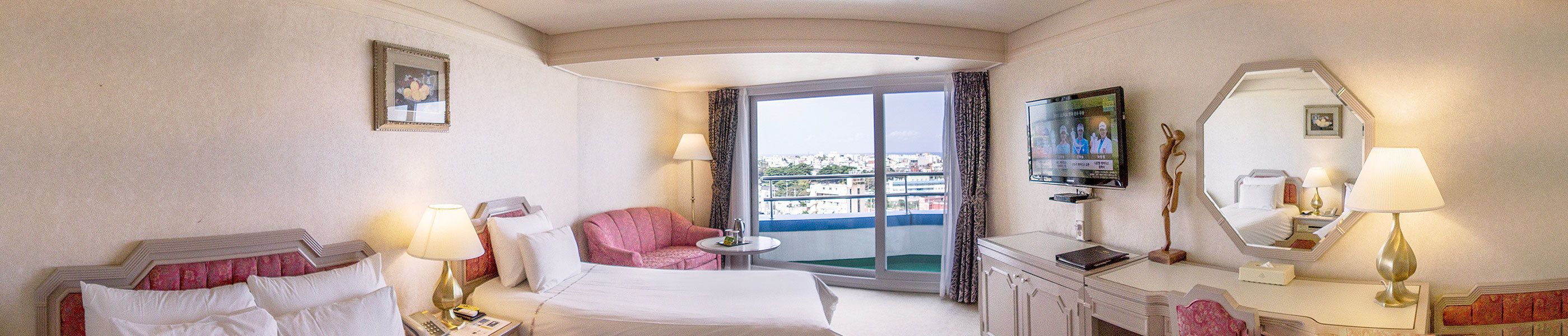 Deluxe Twin Room | Premium bedding, minibar, in-room safe, soundproofing