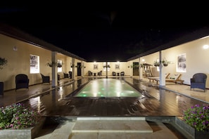 Outdoor pool - Hanthana Boutique Villa by Amaya (Kandy)