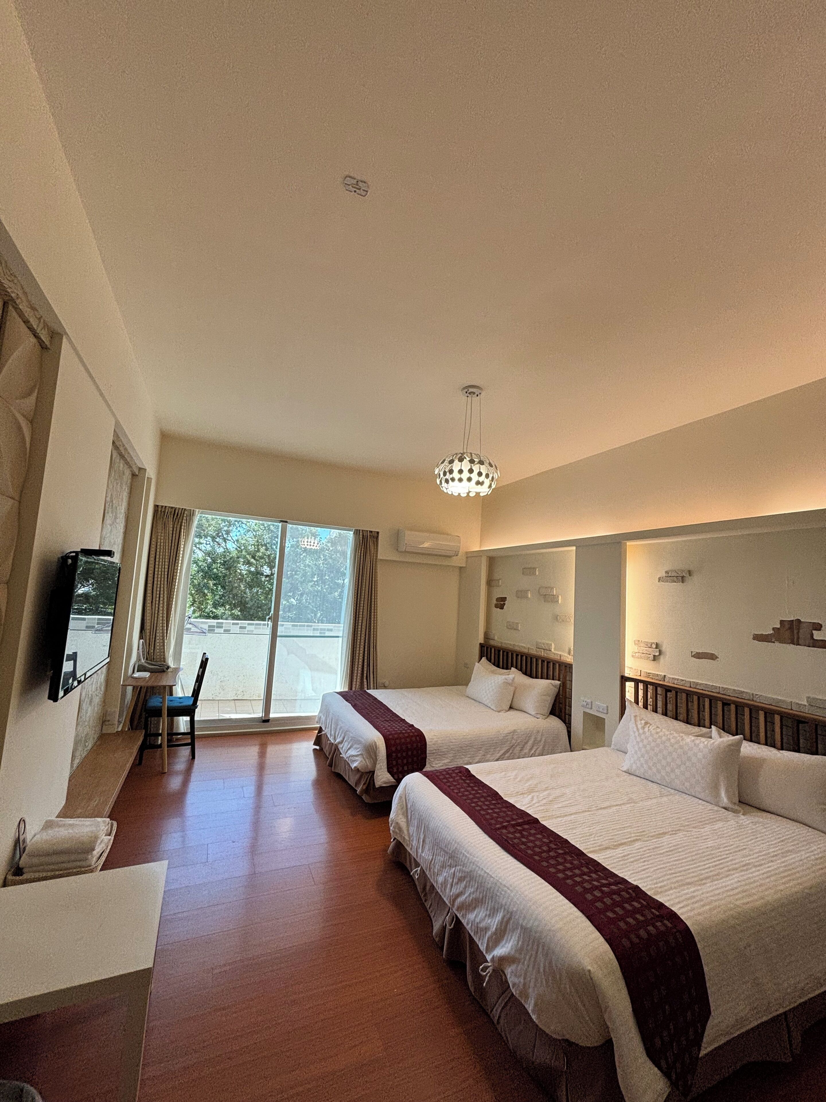 Standard Quadruple Room, 2 Double Beds | Free WiFi, bed sheets