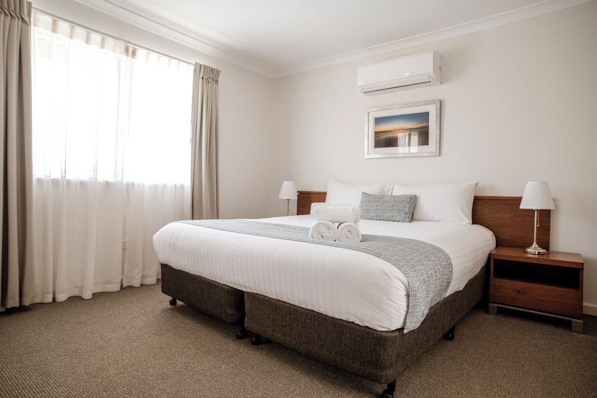 Literie de qualité supérieure, rideaux occultants