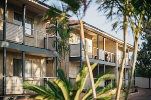 Property grounds - Kalbarri Edge Resort (Kalbarri)