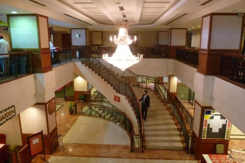 Gocos Hotel