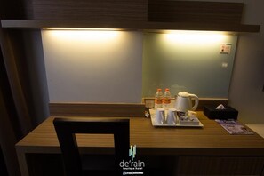 Minibar - de'Rain Hotel Bandung (Bandung)
