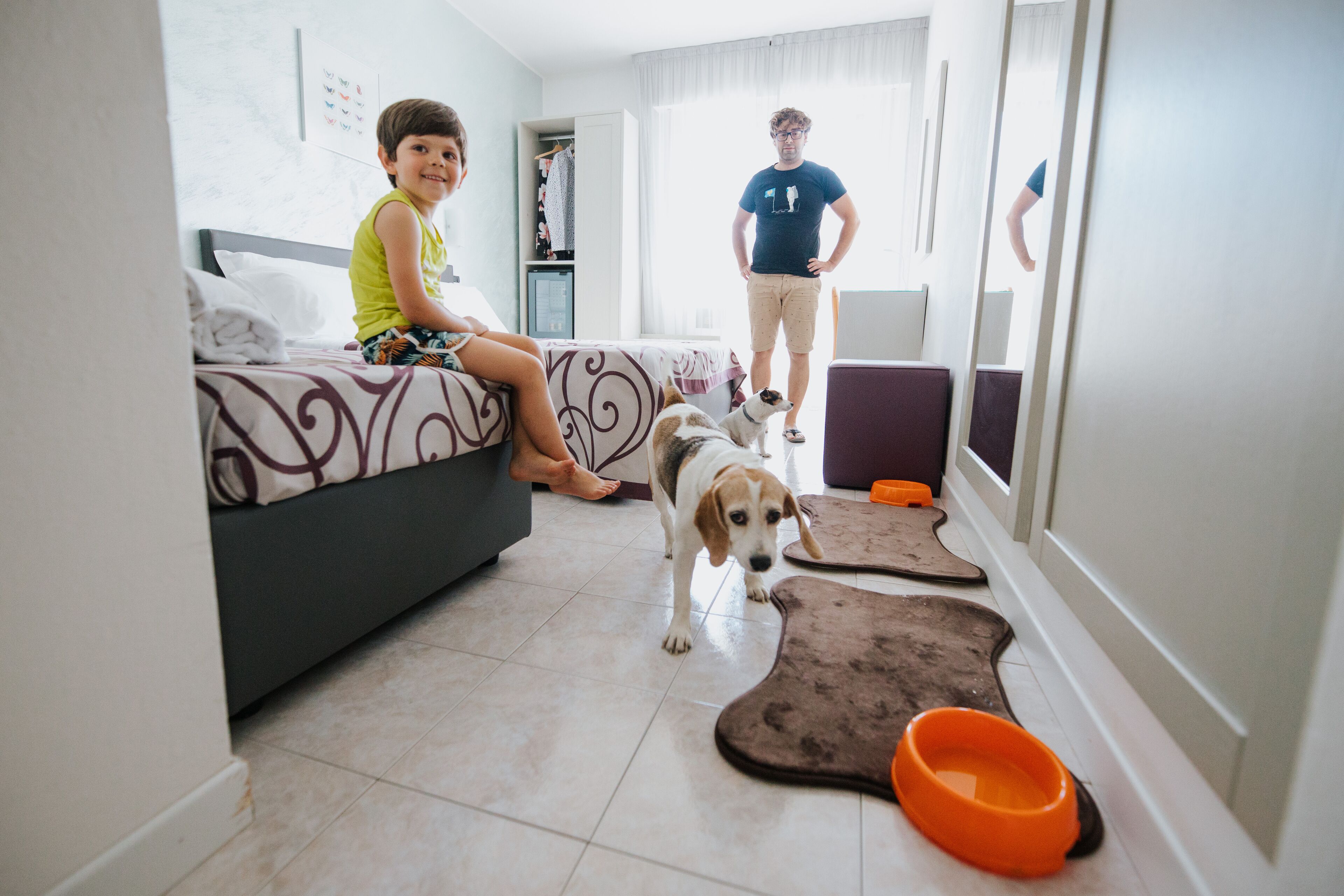 triple room | in-room safe, desk, cots/infant beds, free wifi