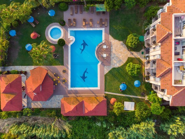 Outdoor pool - Golden Moon Hotel (Fethiye)