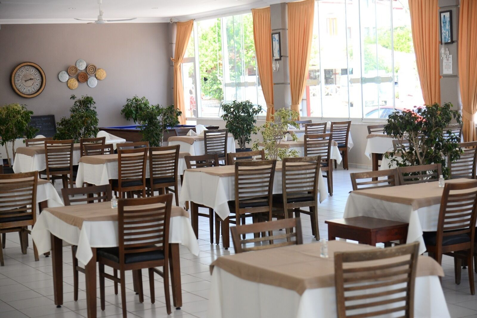 breakfast and dinner served, turkish cuisine