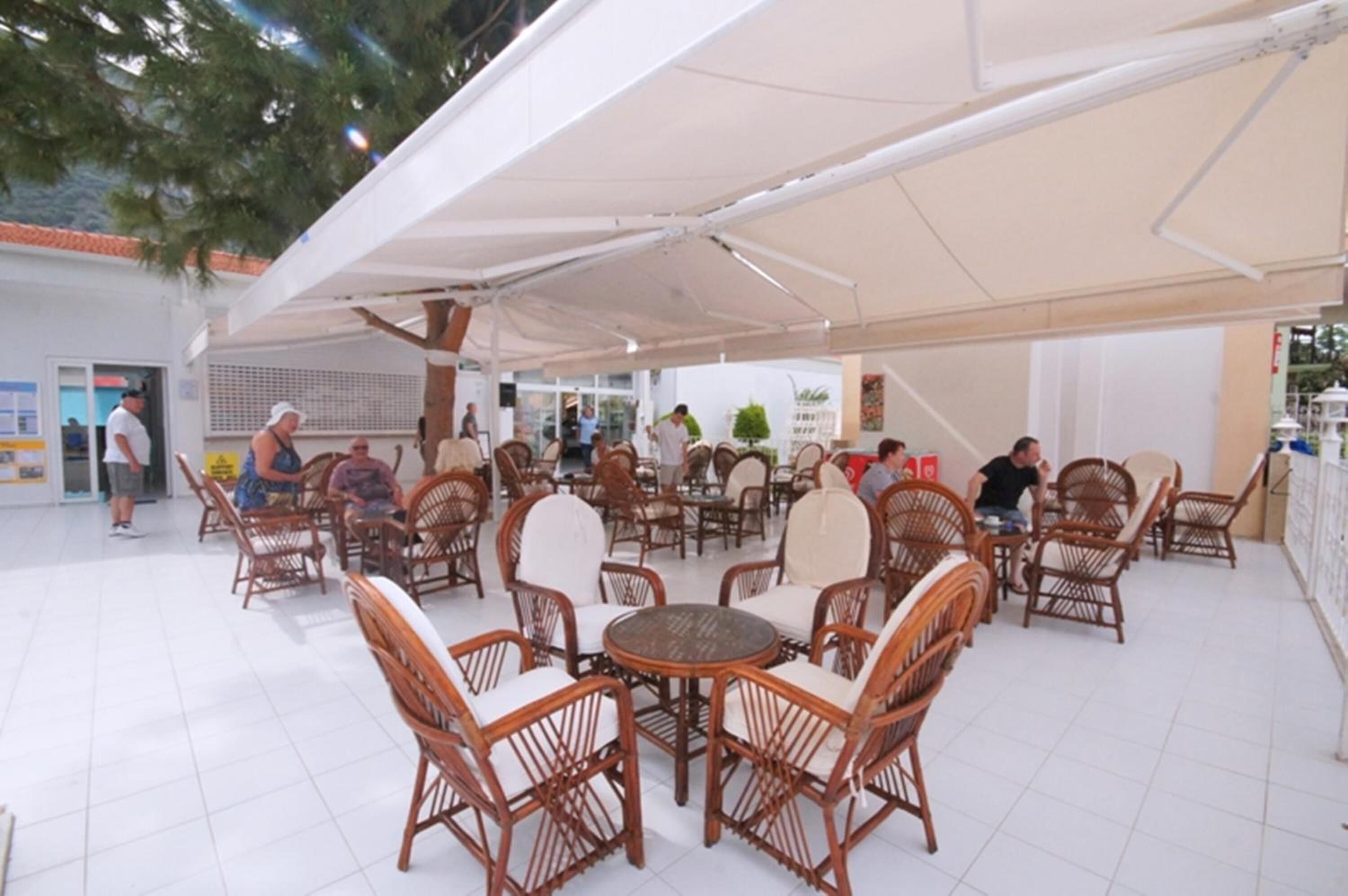 breakfast and dinner served, turkish cuisine