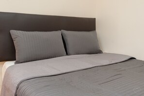 1 bedroom, individually decorated, individually furnished - Tower of Hamlets Apartments (London)