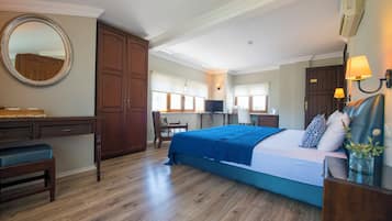 Family Room | 2 bedrooms, minibar, laptop workspace, bed sheets