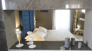 Luxury Suite, 1 King Bed, Jetted Tub, Tower | Egyptian cotton sheets, premium bedding, pillowtop beds, minibar - Etna Suite (Catania)