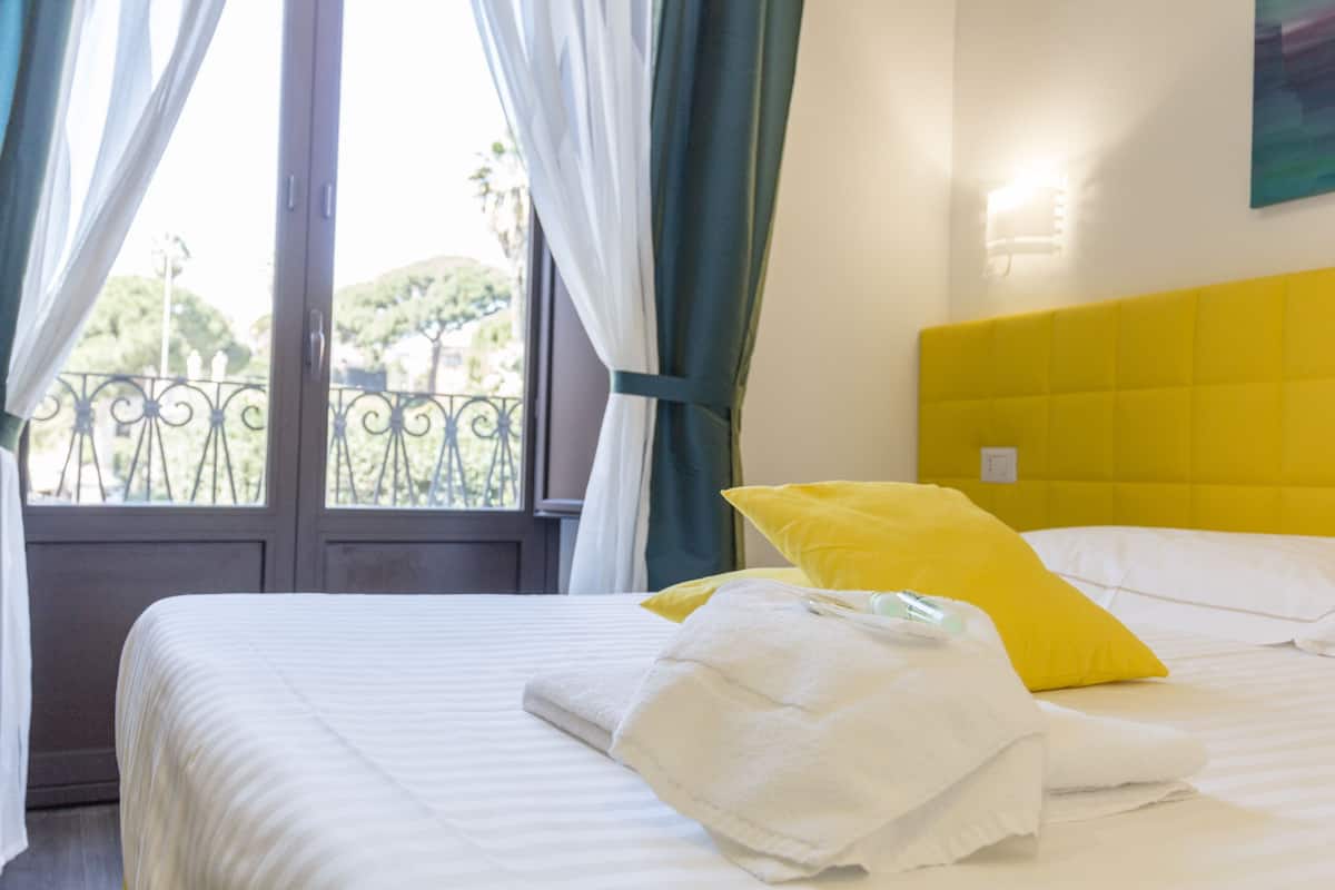 Superior Double Room | Egyptian cotton sheets, premium bedding, pillow-top beds, minibar