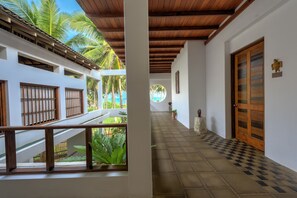 Hallway - Turtle Bay (Tangalle)