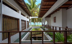 Interior entrance - Turtle Bay (Tangalle)
