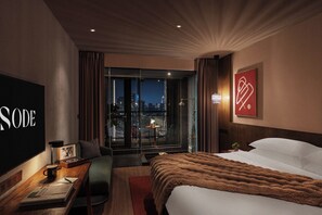 Deluxe Room, 1 King Bed, Balcony | In-room safe, desk, blackout drapes, free cribs/infant beds - HYATT - EPISODE Daan Taipei, jdv by Hyatt (Taipei)
