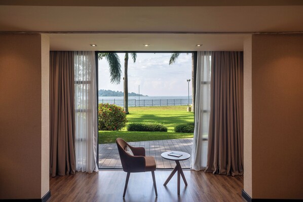 Presidential Suite, 2 Bedrooms, Lake View | Living area | LCD TV, pay movies
