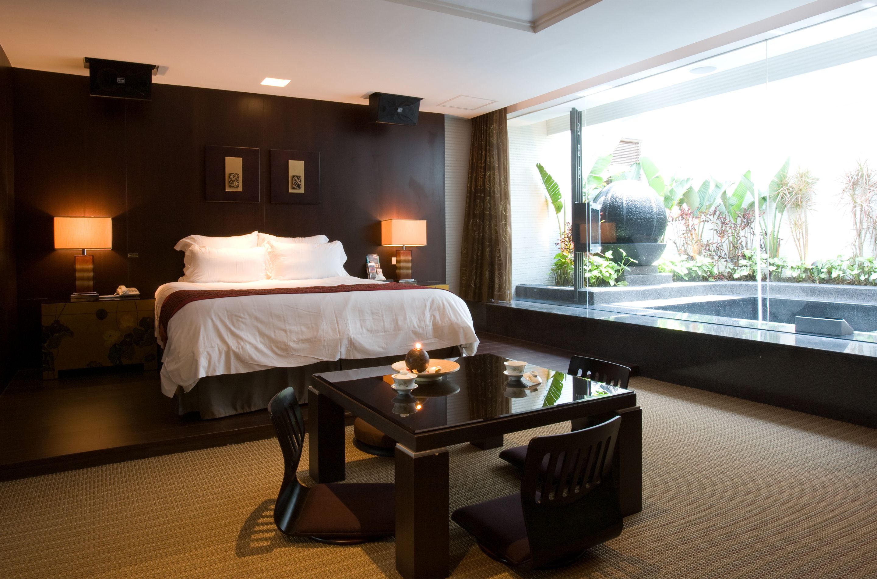 Deluxe / Elegance Suite (Daily check out is required) | Free minibar, blackout drapes, soundproofing, free WiFi