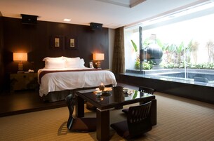 Deluxe / Elegance Suite (Daily check out is required) | Free minibar, blackout drapes, soundproofing, free WiFi