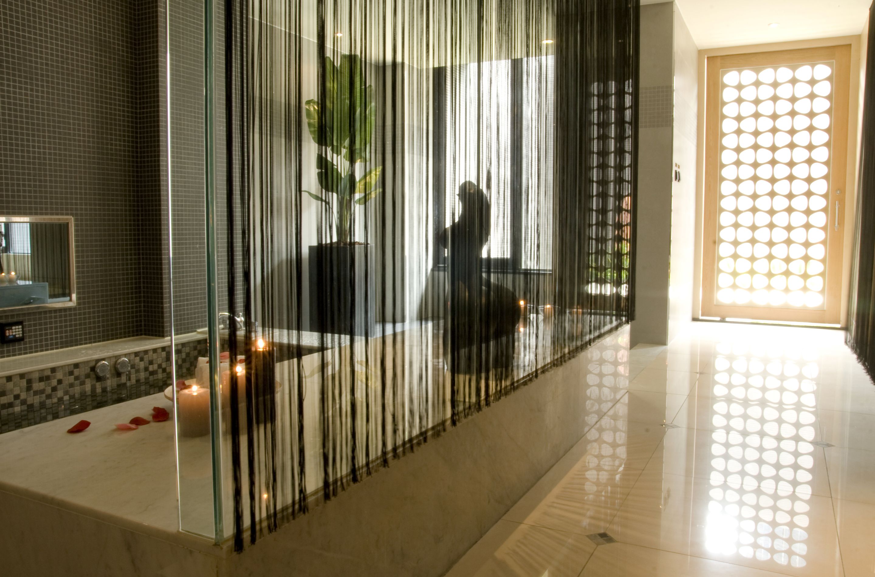 deluxe / elegance suite (daily check out is required) | bathroom | separate bathtub and shower, jetted bath, eco-friendly toiletries