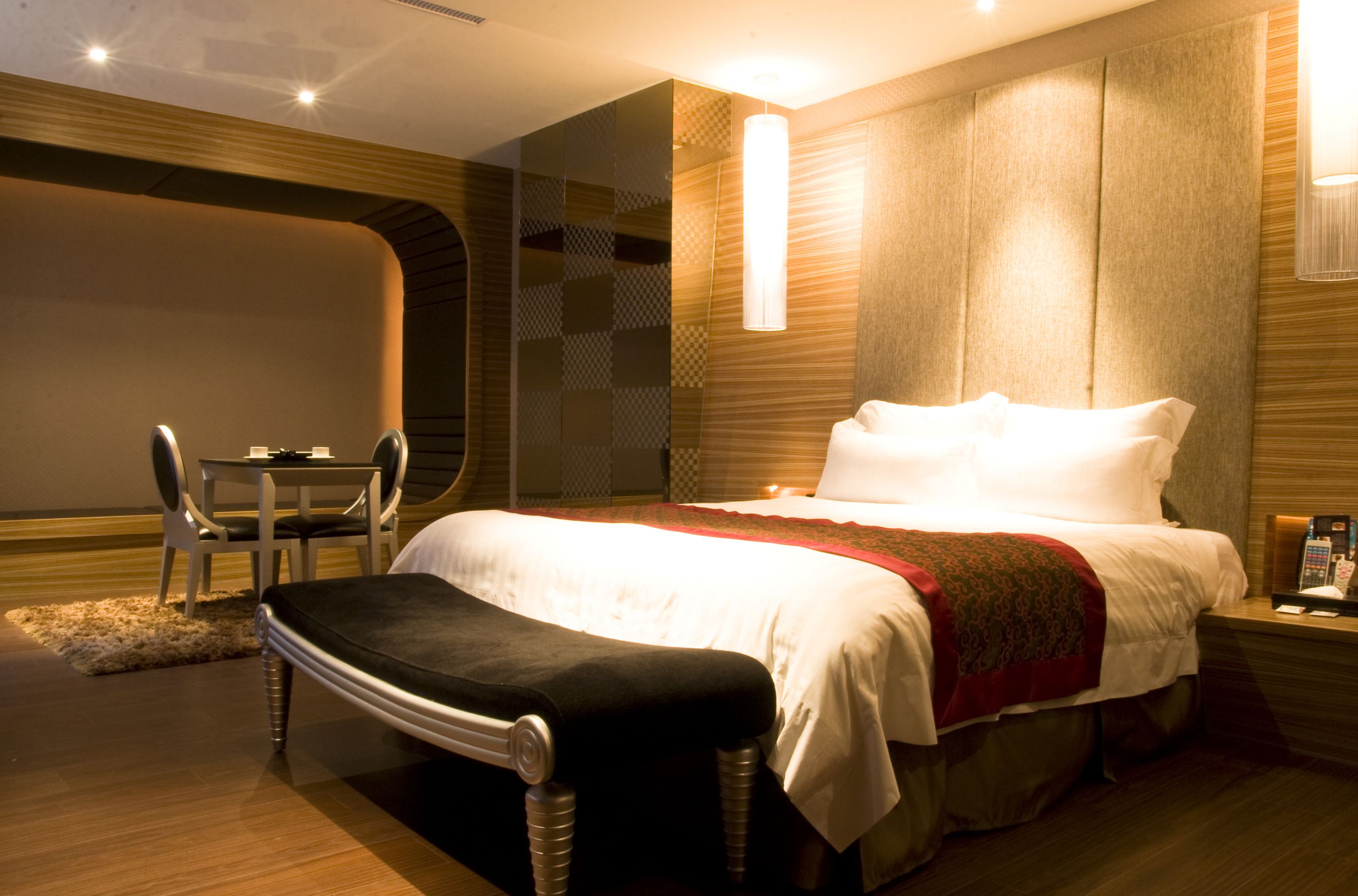 deluxe / elegance suite (daily check out is required) | free minibar, blackout curtains, soundproofing, free wifi