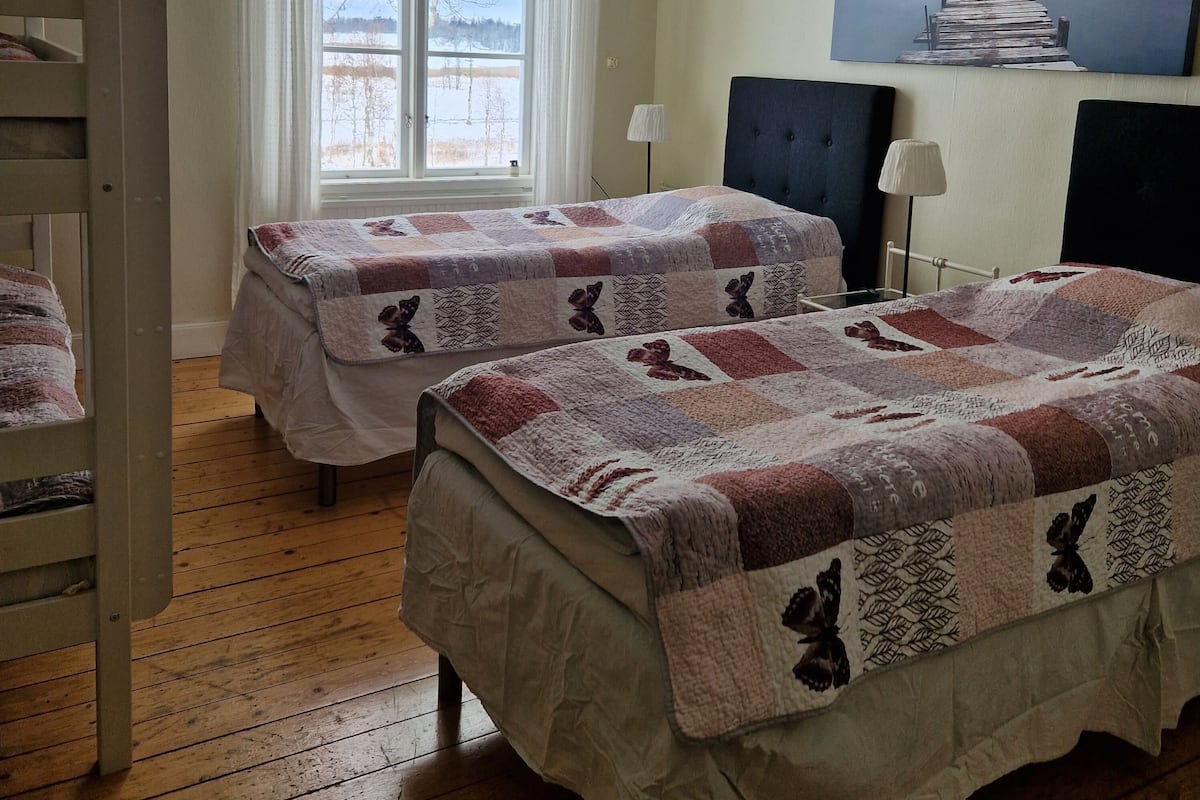 Quadruple Room, Shared Bathroom