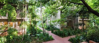 Melrose Place Boutique Hotel