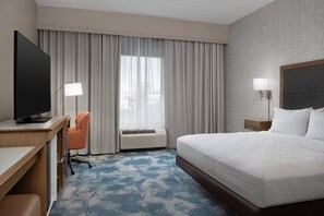 In-room safe, free WiFi, bed sheets