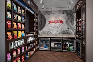 Snack bar