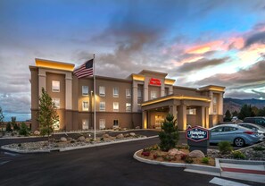 Exterior - Hampton Inn & Suites Reno West (Reno)