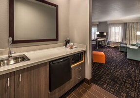 King, Studio, Kitchenette | Living area | 42-inch flat-screen TV with cable channels, TV