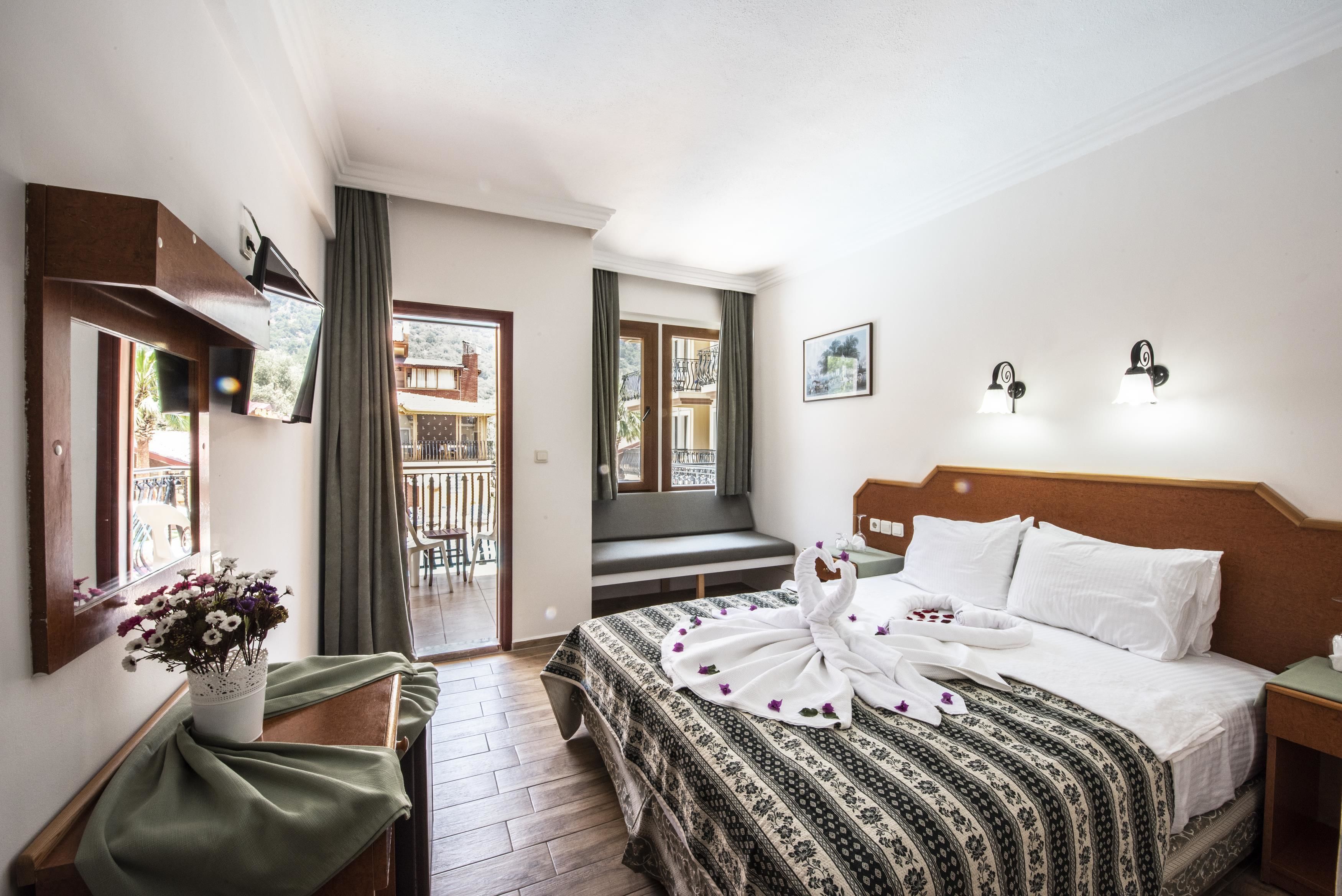 standard double or twin room, 1 queen bed | blackout curtains, soundproofing, iron/ironing board, free wifi