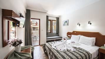 Dobbelt- eller tomannsrom – standard, 1 queensize-seng | Blendingsgardiner, lydisolert, strykejern/-brett og wi-fi (inkludert)