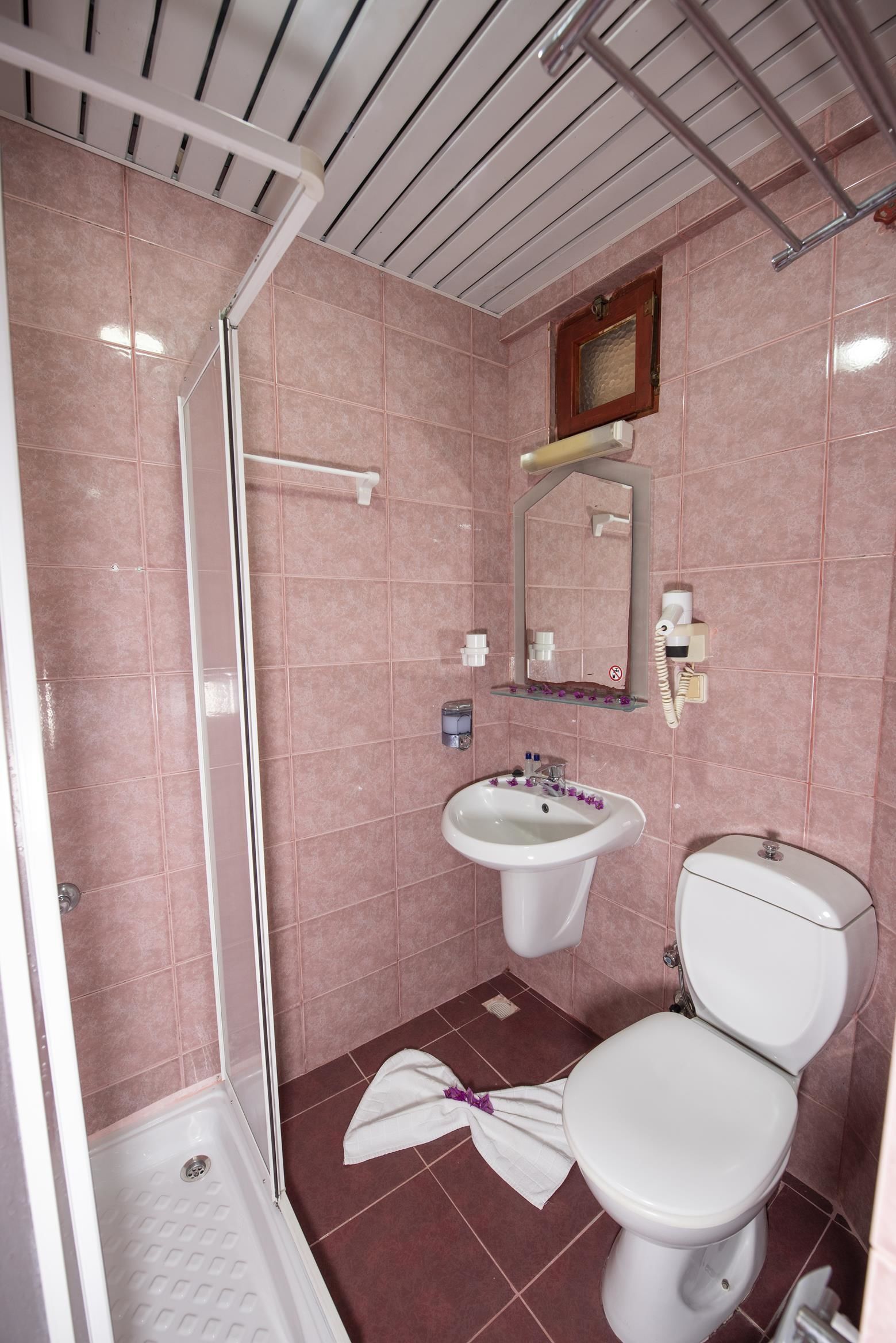 standard double or twin room, 1 queen bed | blackout curtains, soundproofing, iron/ironing board, free wifi