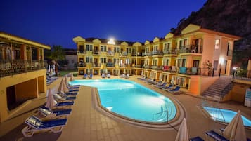 Fasade – kveld/natt