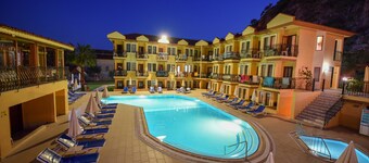 Belcehan Beach Hotel