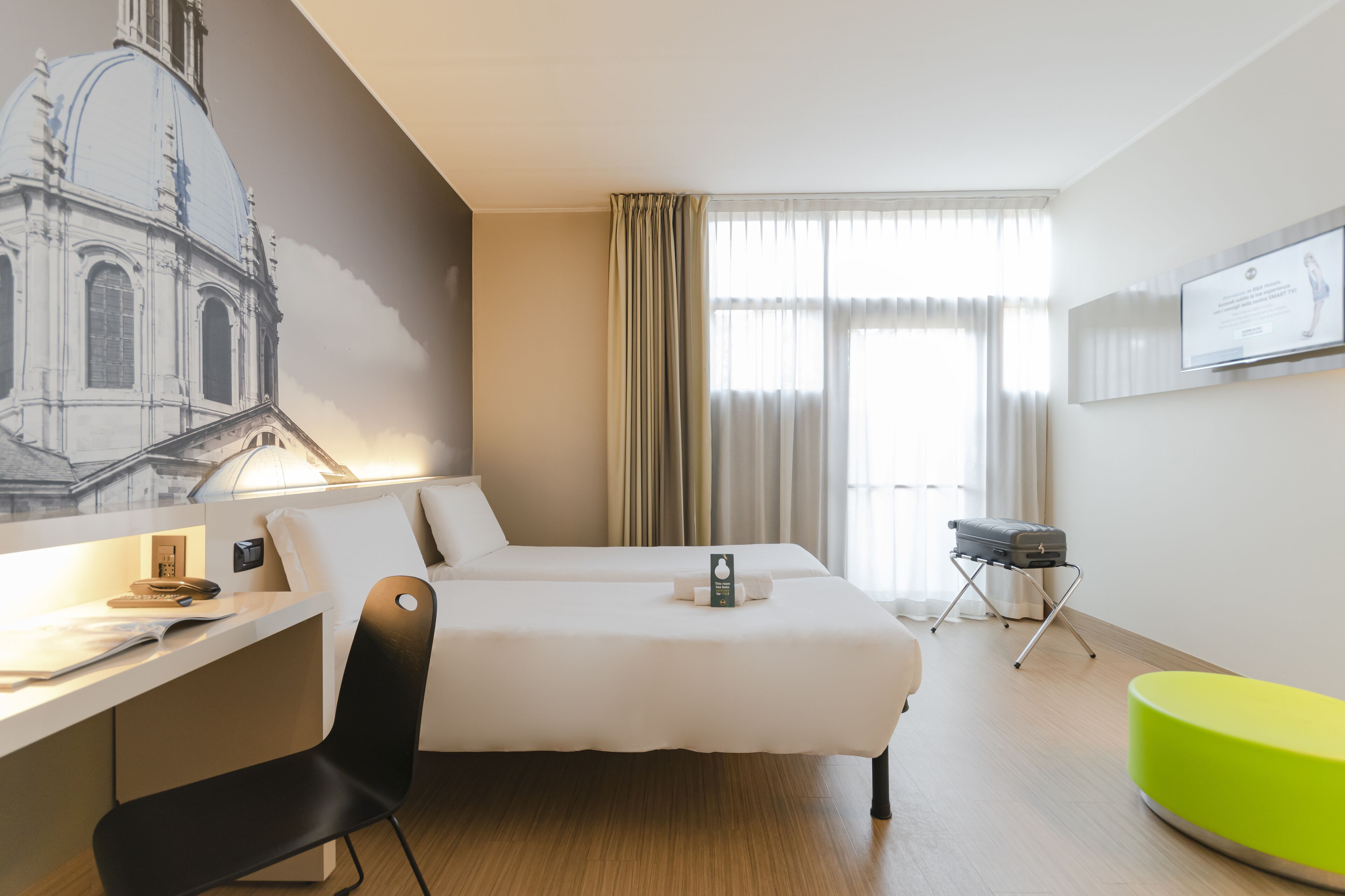 Double Room, Accessible, Non Smoking | In-room safe, desk, iron/ironing board, free WiFi