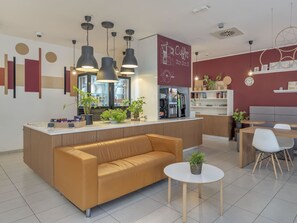 تناول الطعام