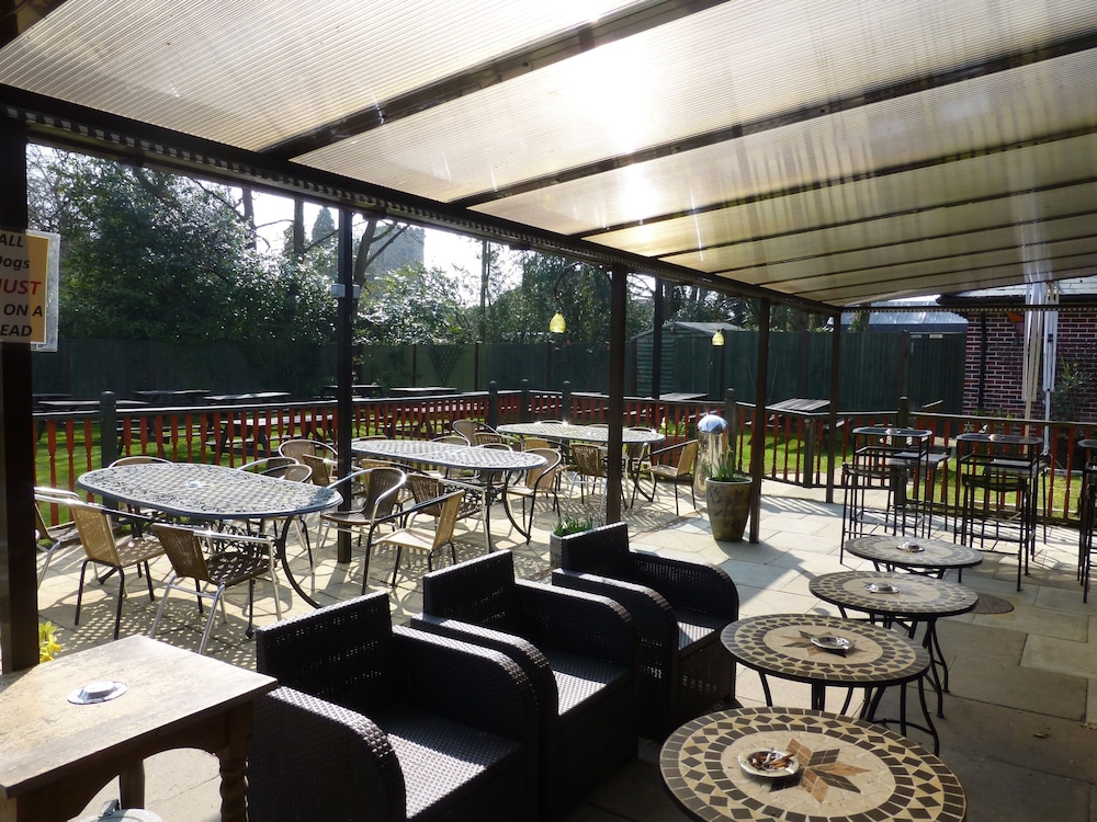 Camden Arms Hotel by null