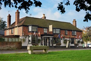 A traditional brick building with a sign reading "The Camden Arms Hotel." - Camden Arms Hotel (Royal Tunbridge Wells)