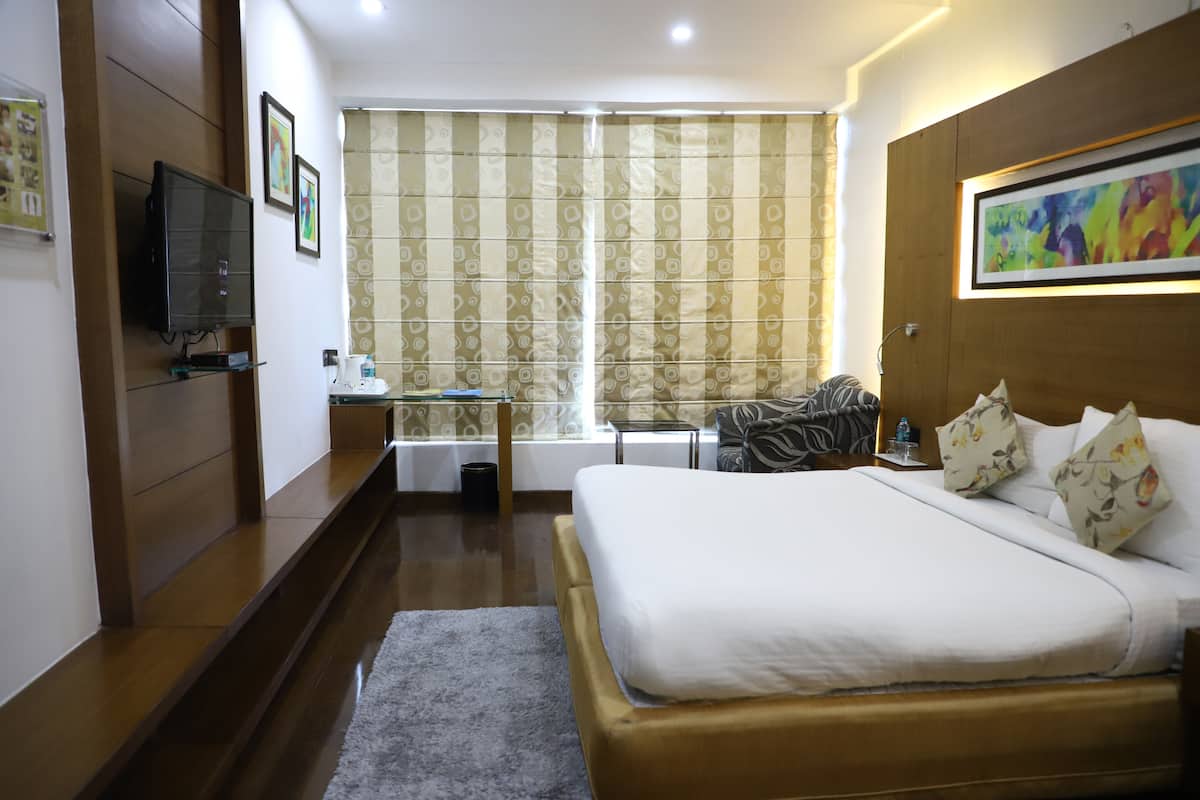 Premium Room, Smoking, City View | City view