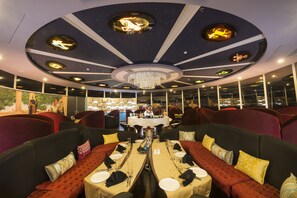 Lounge - Hotel Turquoise (Chandigarh)