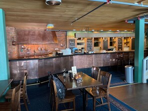 Bar (in der Unterkunft)